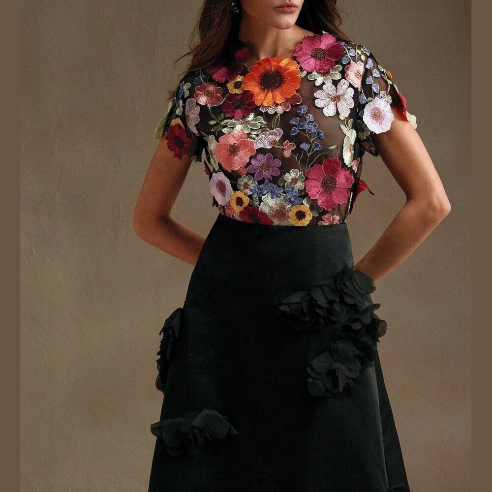 Black Mesh 3D Floral Embroidered Crop Top - Picture 6 of 8